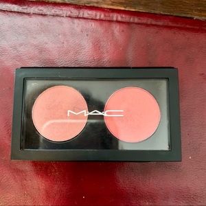 Mac Eyeshadow -GIRLIE, Fashion’s Field day